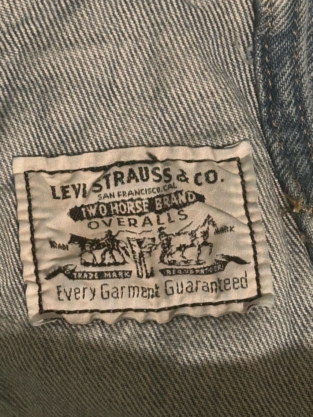 Levi’s Women’s XL Blue Denim Short Overalls Relaxed Baggy Fit - Picture 3 of 7